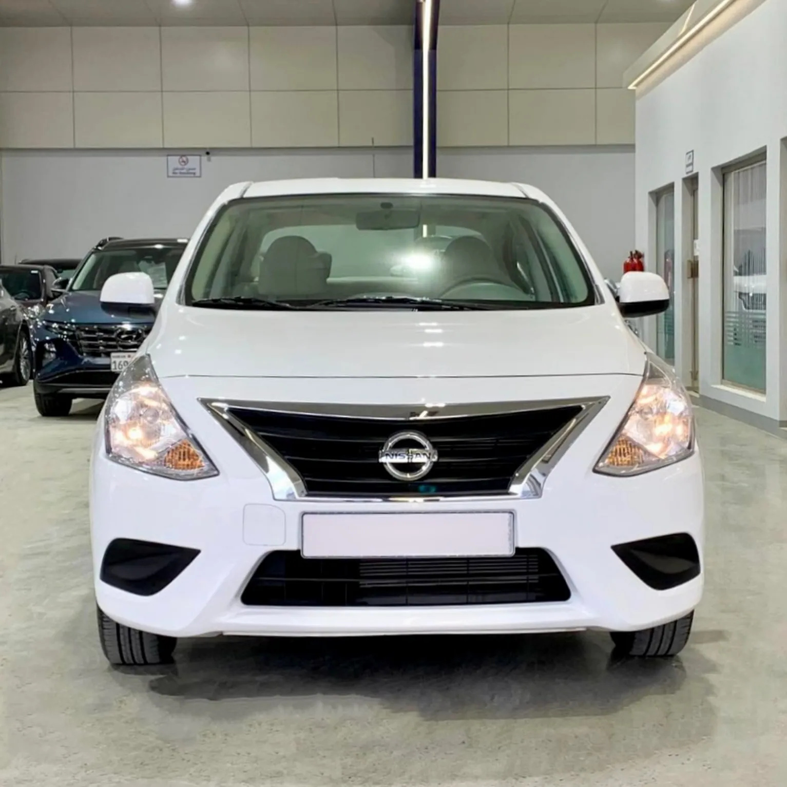 2021 Nissan Sunny, photograph 4 of 10