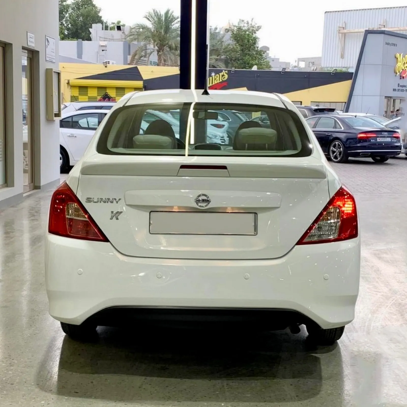2021 Nissan Sunny, photograph 5 of 10