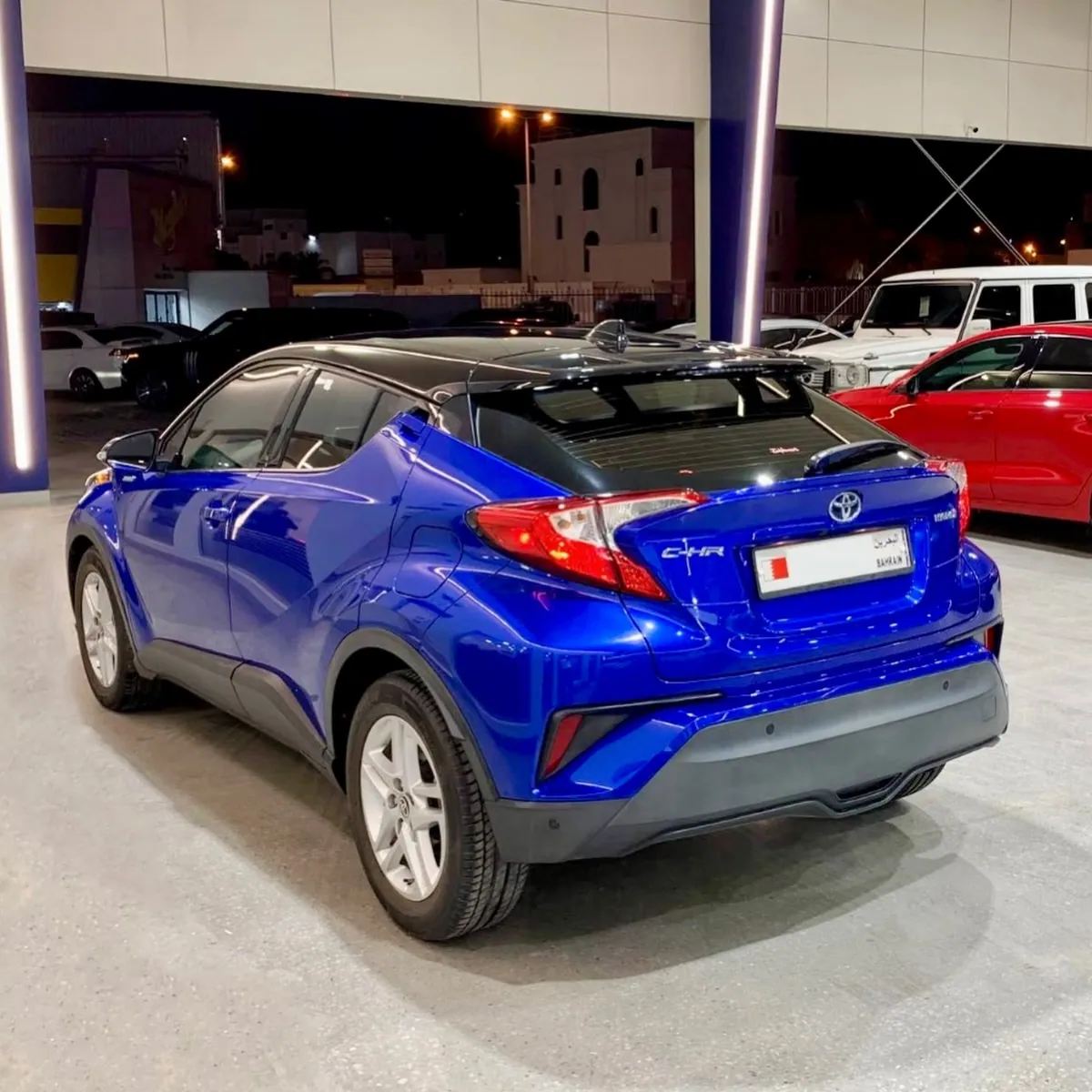 2021 Toyota C-HR Hybrid, photograph 3 of 18